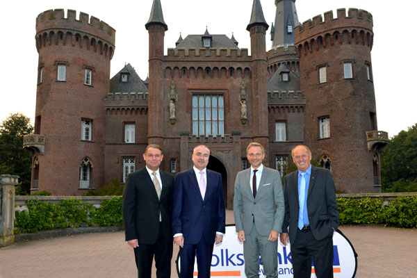 Volksbank Kleverland lud zum „Schlossgespräch“ ein Volksbank Kleverland lud zum „Schlossgespräch“ ein